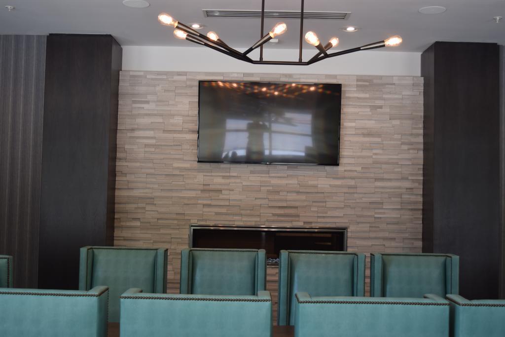 Hilton Garden Inn Little Rock Downtown Exterior foto